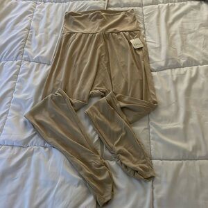 NWT - Free People jogger/pants. Super soft and comfy for home or on the go!